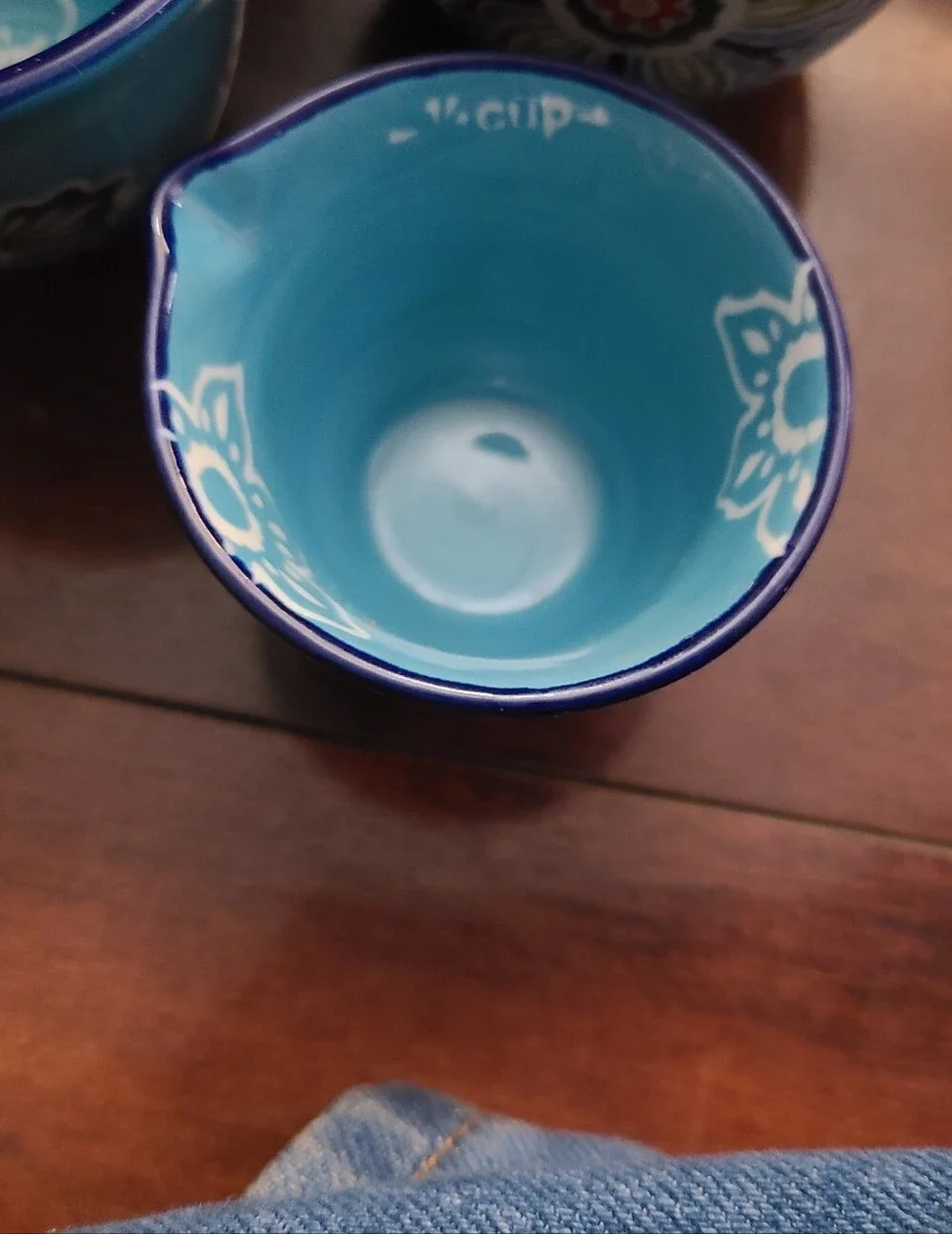 The Pioneer Woman Ceramic Nesting Floral Measuring Cups 4pc Pour Spout Set